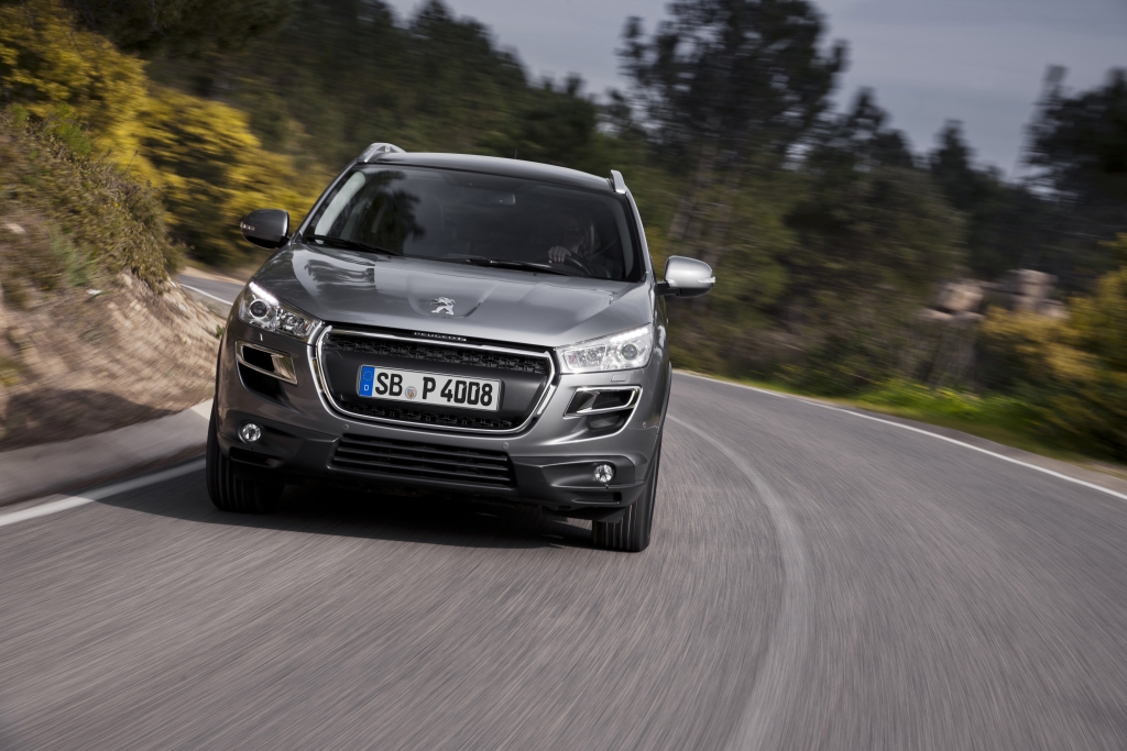 Fahrbericht Peugeot 4008: Eleganz für Straße und Gelände