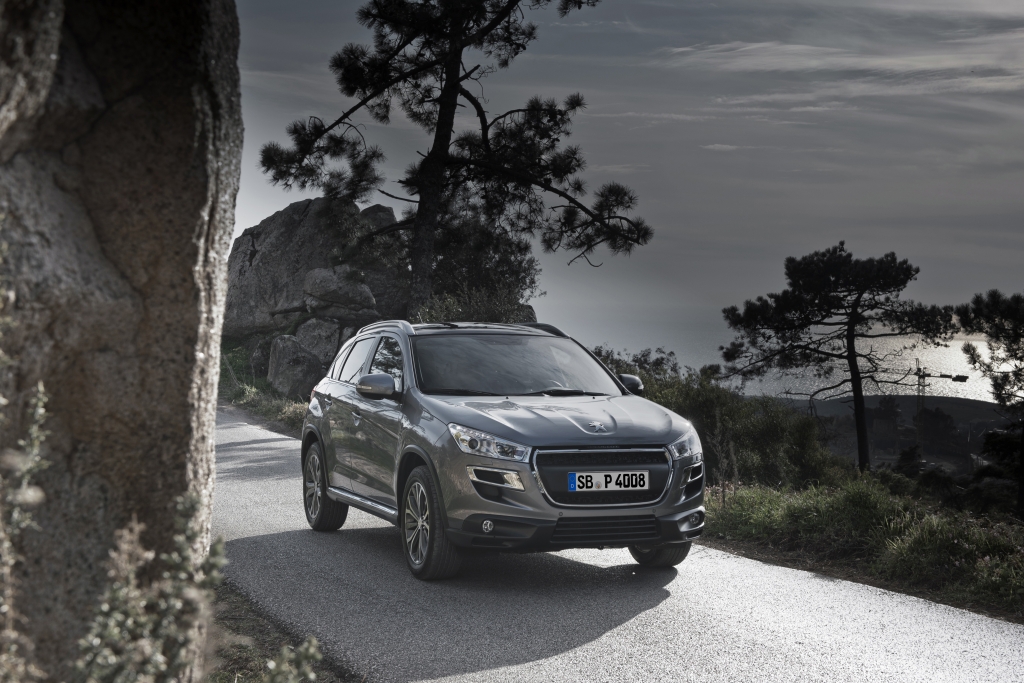 Fahrbericht Peugeot 4008: Eleganz für Straße und Gelände