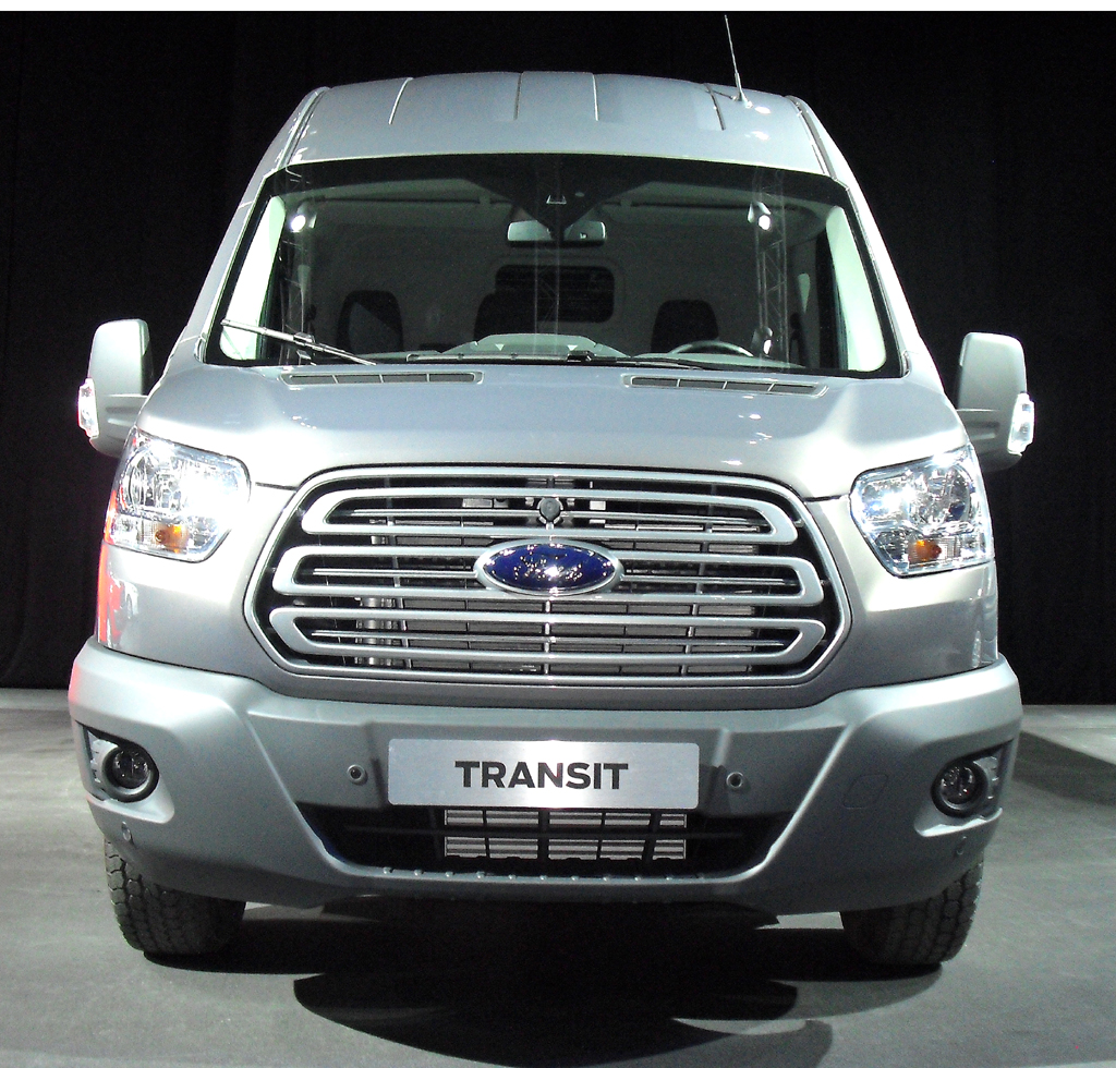 Fords neue Transit-Generation mutet amerikanisch-wuchtig an.
