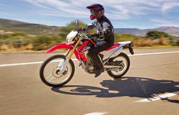 Honda CRF250L: Braver Ableger des Bond-Bikes