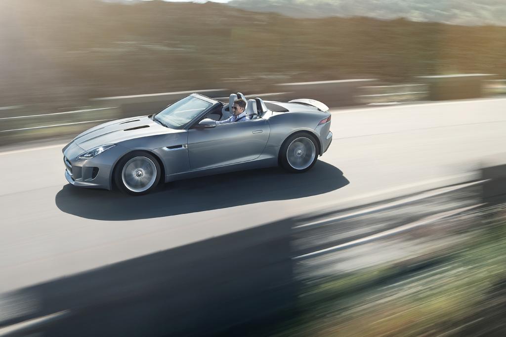 Jaguar lässt den F-Type von der Leine