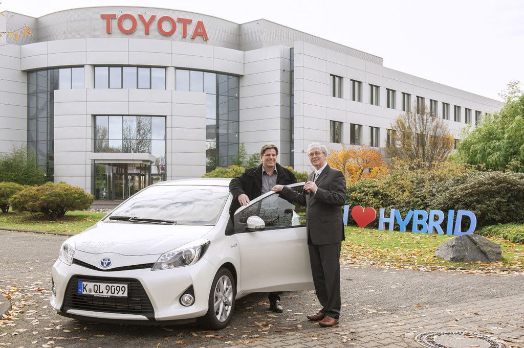 Kilometerwette: Gewinner übernimmt Toyota Yaris Hybrid