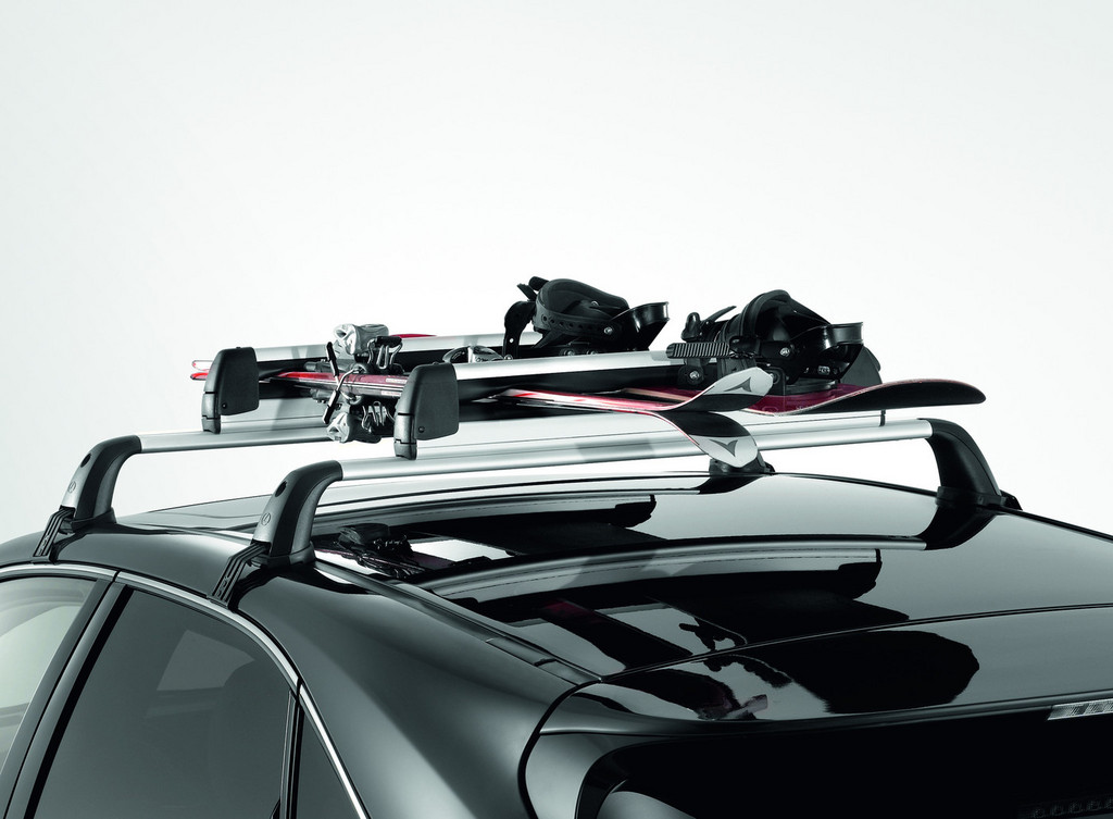 Lexus bietet Dachträger