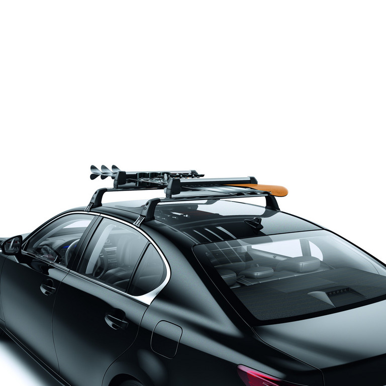 Lexus bietet Dachträger
