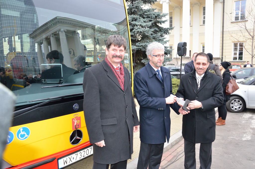 Mercedes-Benz liefert 60 Conecto nach Warschau