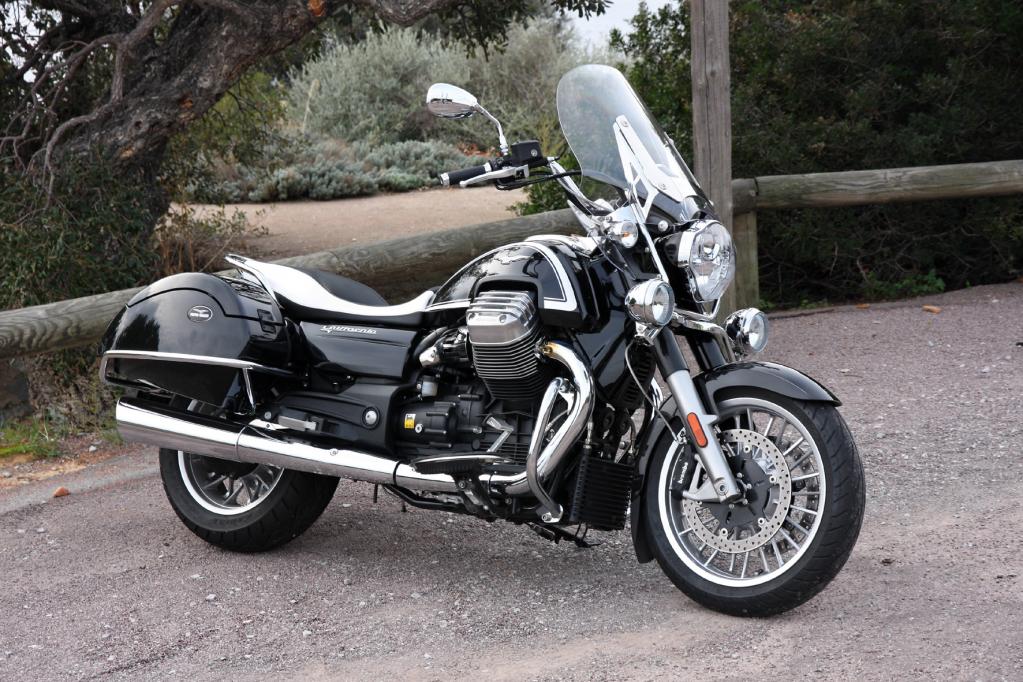 Moto Guzzi California 1400: Hinterm Horizont
