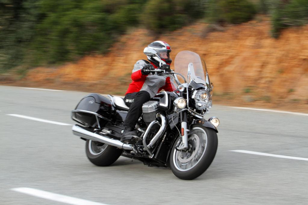 Moto Guzzi California 1400: Hinterm Horizont