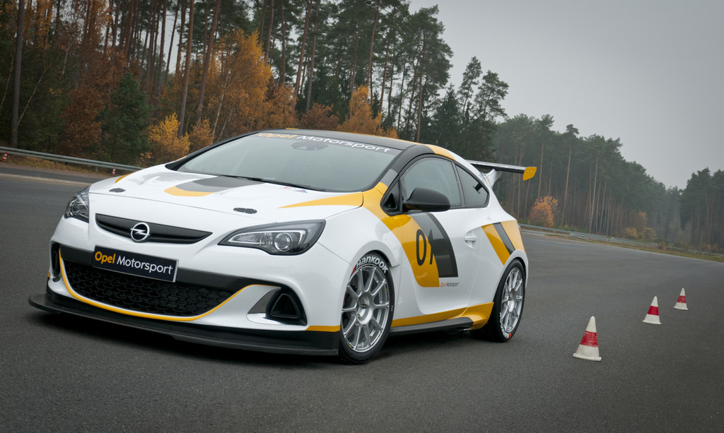 Opel kehrt in den Motorsport zurück