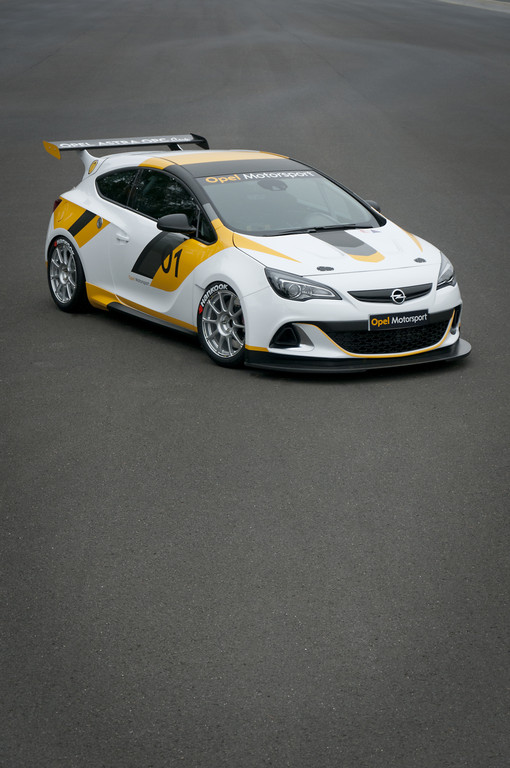 Opel kehrt in den Motorsport zurück
