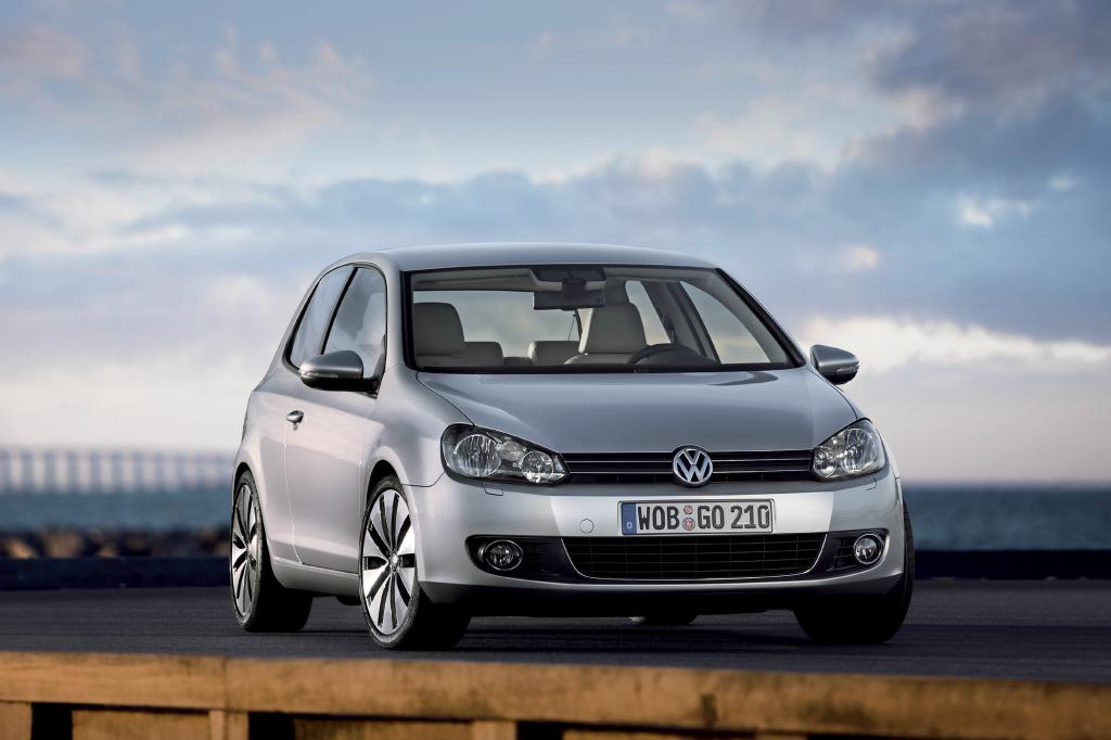 Pkw-Neuzulassungen Januar-Oktober in Deutschland - VW-Konzernmodelle dominieren den Markt