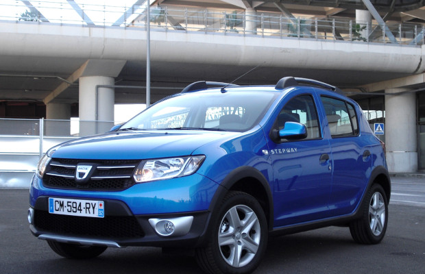Robuste Ehrlichkeit: Dacias Sandero- und Stepway-Neuauflagen starten Mitte Januar