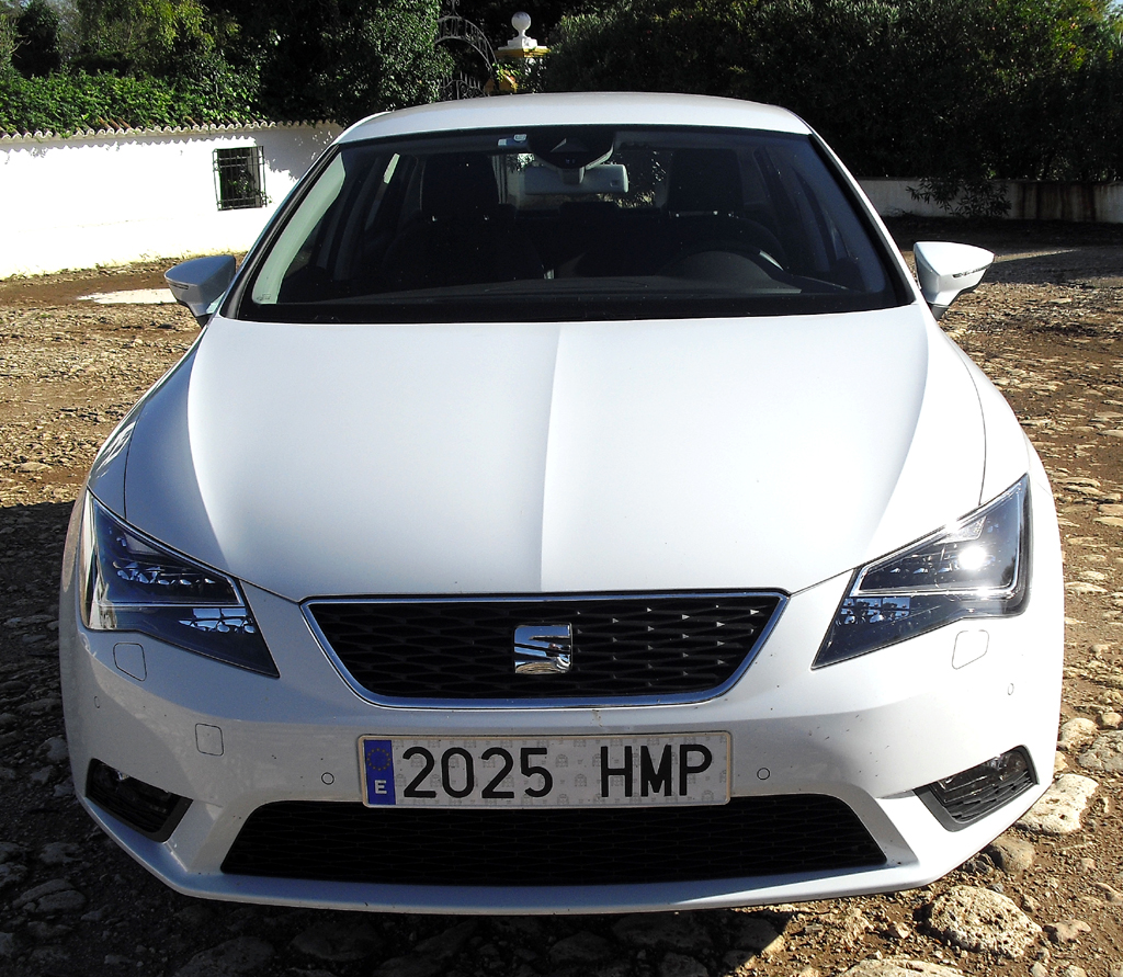 Seat León: Blick auf die Frontpartie. 