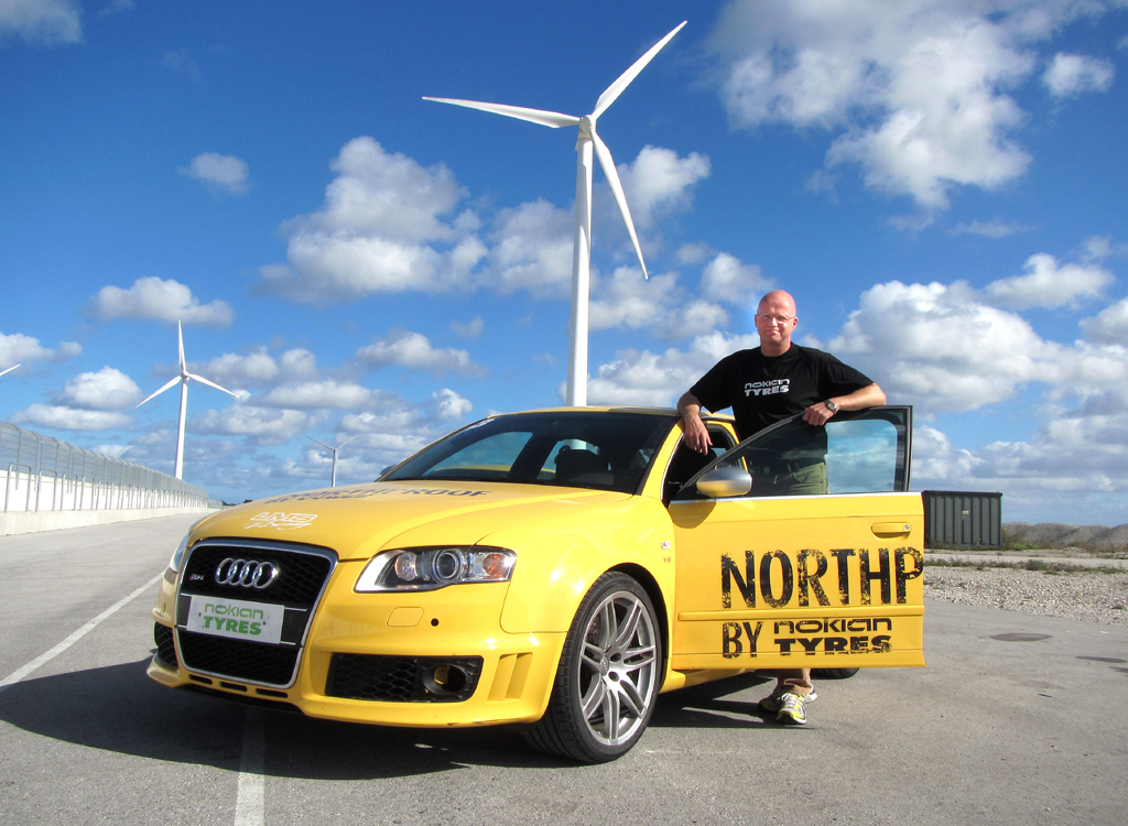 Startet gleich zur Testfahrt: Nokian-Marketing-Mann Antti-Jussi Tähtinen.