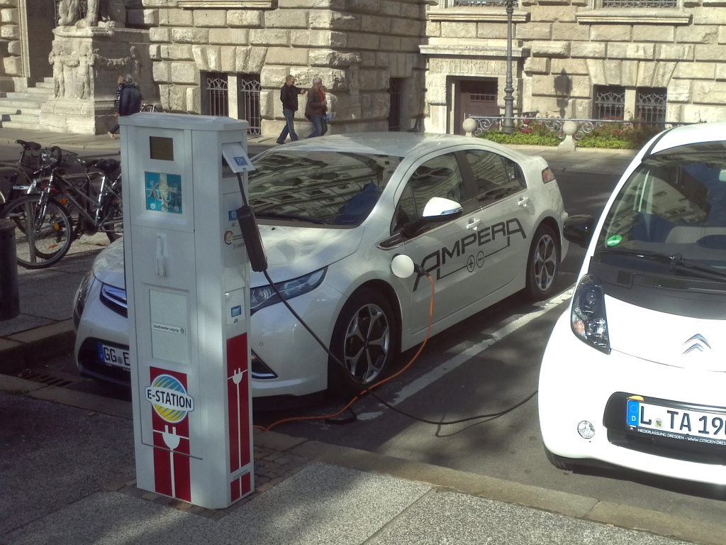 Test Opel Ampera - Lautlos wie ein Blitz
