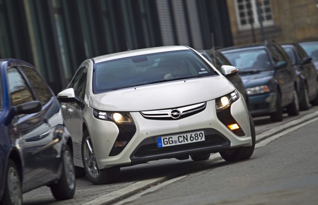 Test Opel Ampera - Lautlos wie ein Blitz
