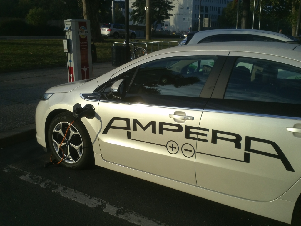 Test Opel Ampera - Lautlos wie ein Blitz