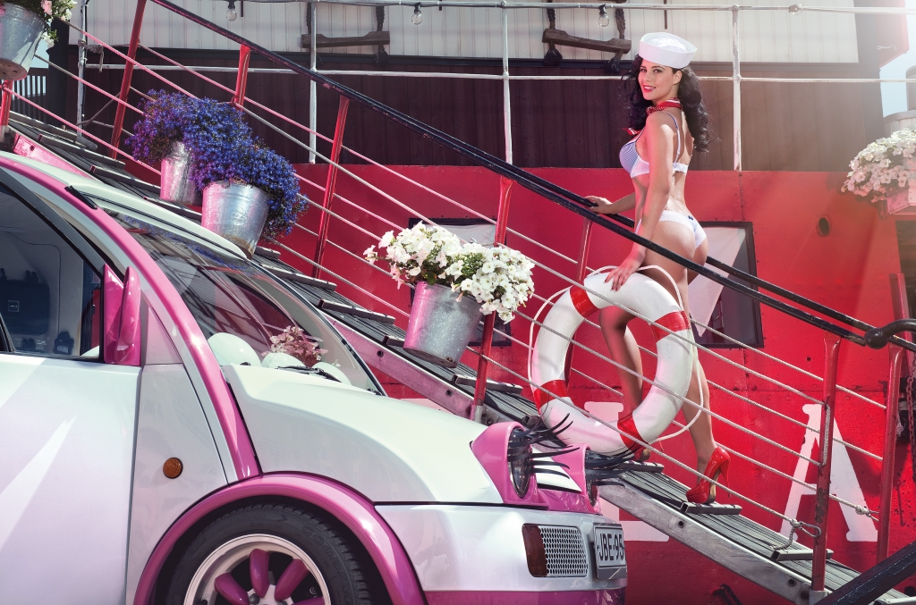 auto.de-Weihnachtsgewinnspiel: Miss Tuning Kalender 2013