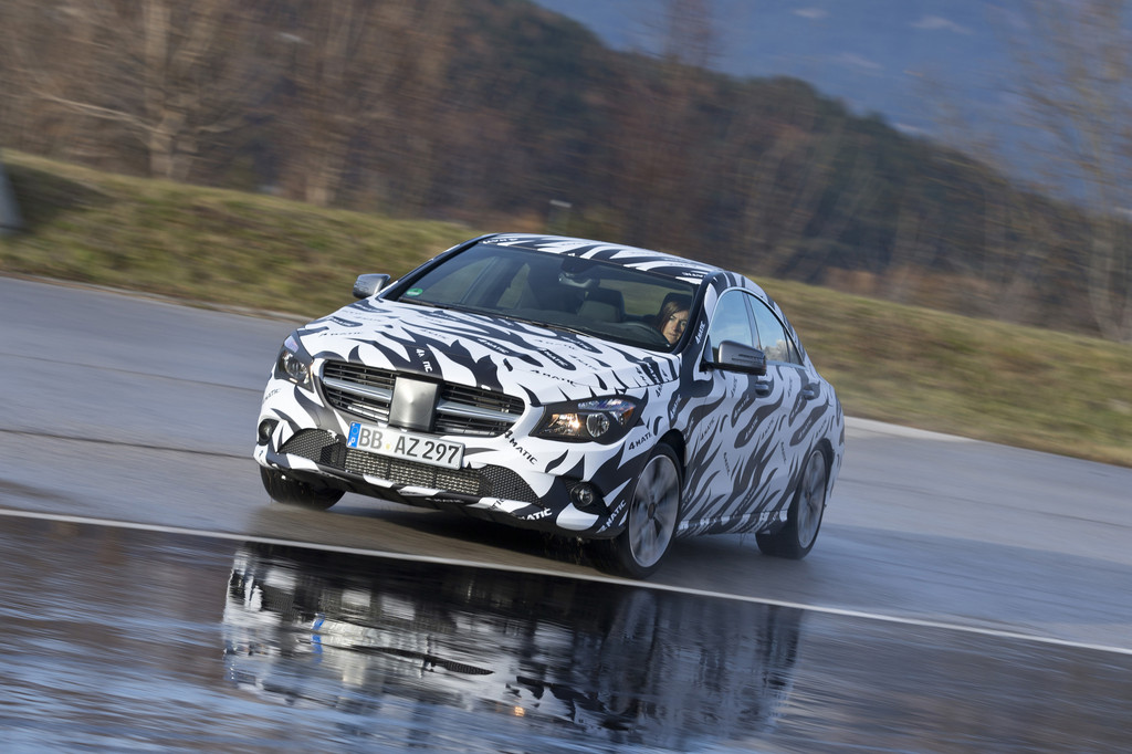 Allradantrieb auch für die kompakten Mercedes-Benz-Modelle