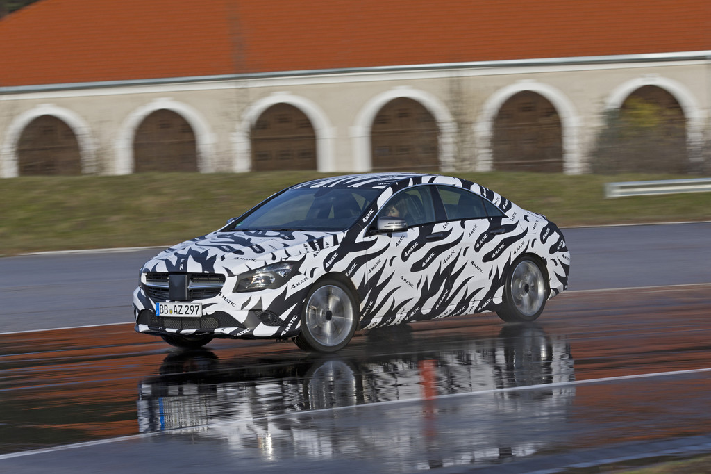 Allradantrieb auch für die kompakten Mercedes-Benz-Modelle