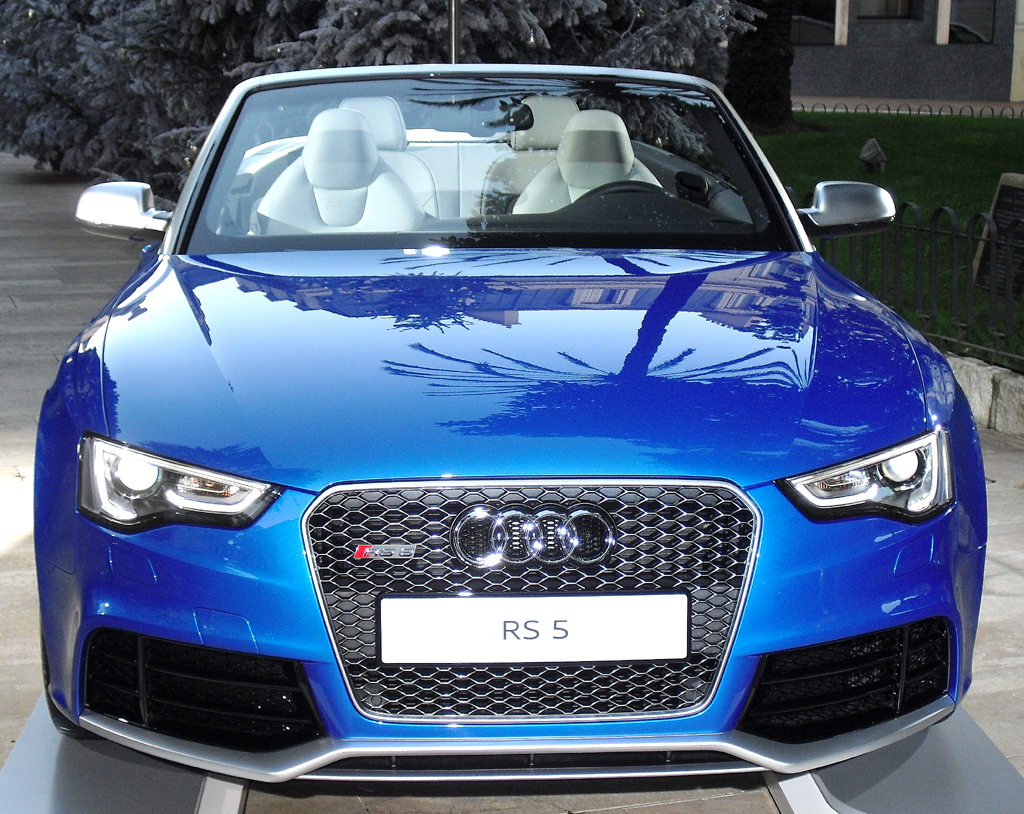 Audi RS5 Cabrio: Blick auf die Frontpartie. 