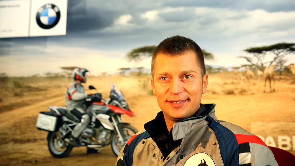 BMW schickt fünf Motorradfahrer auf Weltreise