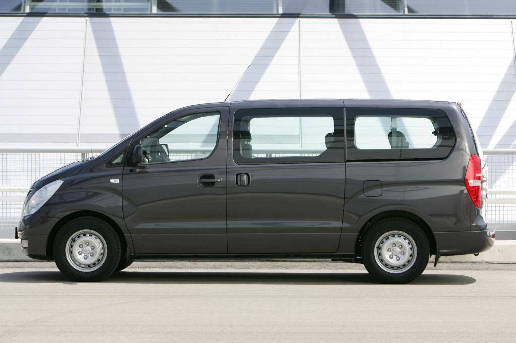 Crashtest mit Kleinbussen - Sicherheit unter Pkw-Niveau