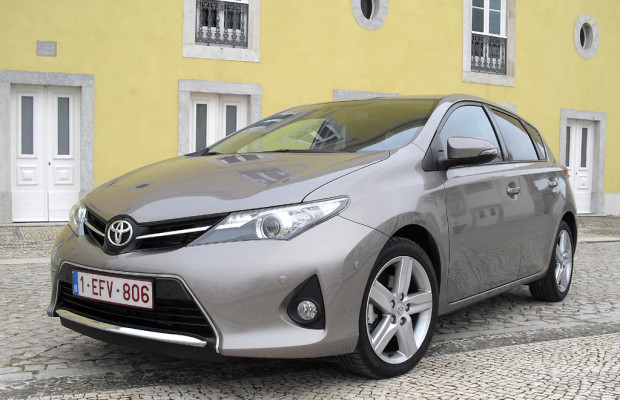 Das Schlüsselmodell: Toyota kündigt neuen Auris für Mitte Januar an - auch als Hybrid