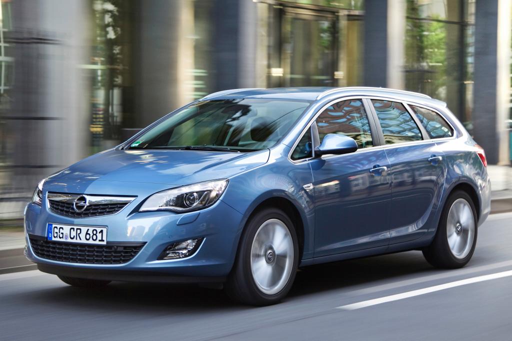 Der Opel Astra Sports Tourer setzt auf dynamische Linien