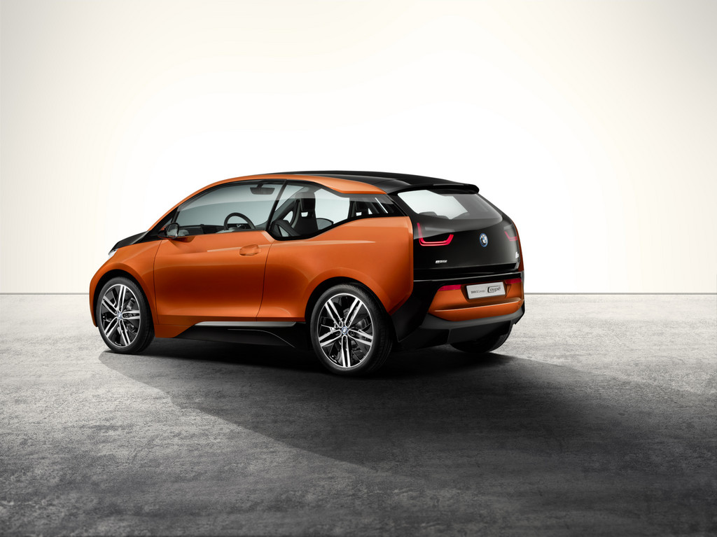 Detroit 2013: BMW präsentiert i3 Concept Coupé.
