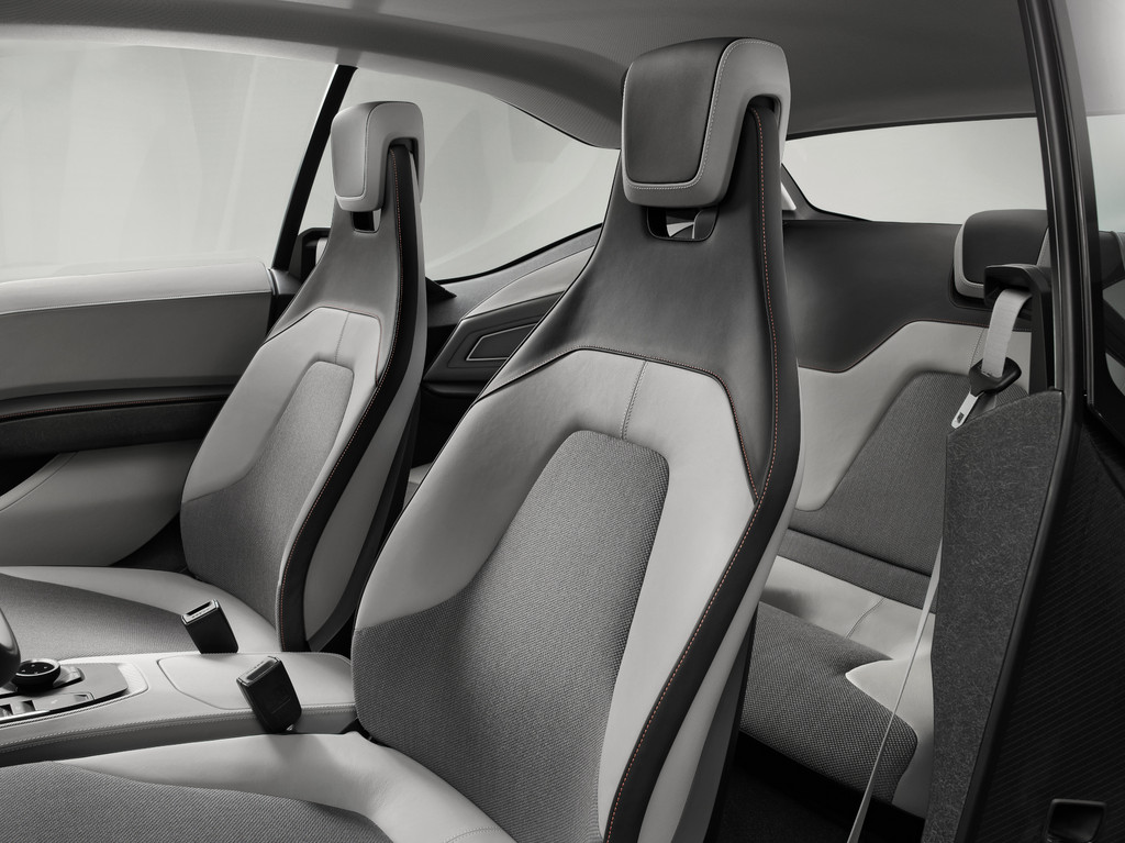Detroit 2013: BMW präsentiert i3 Concept Coupé.