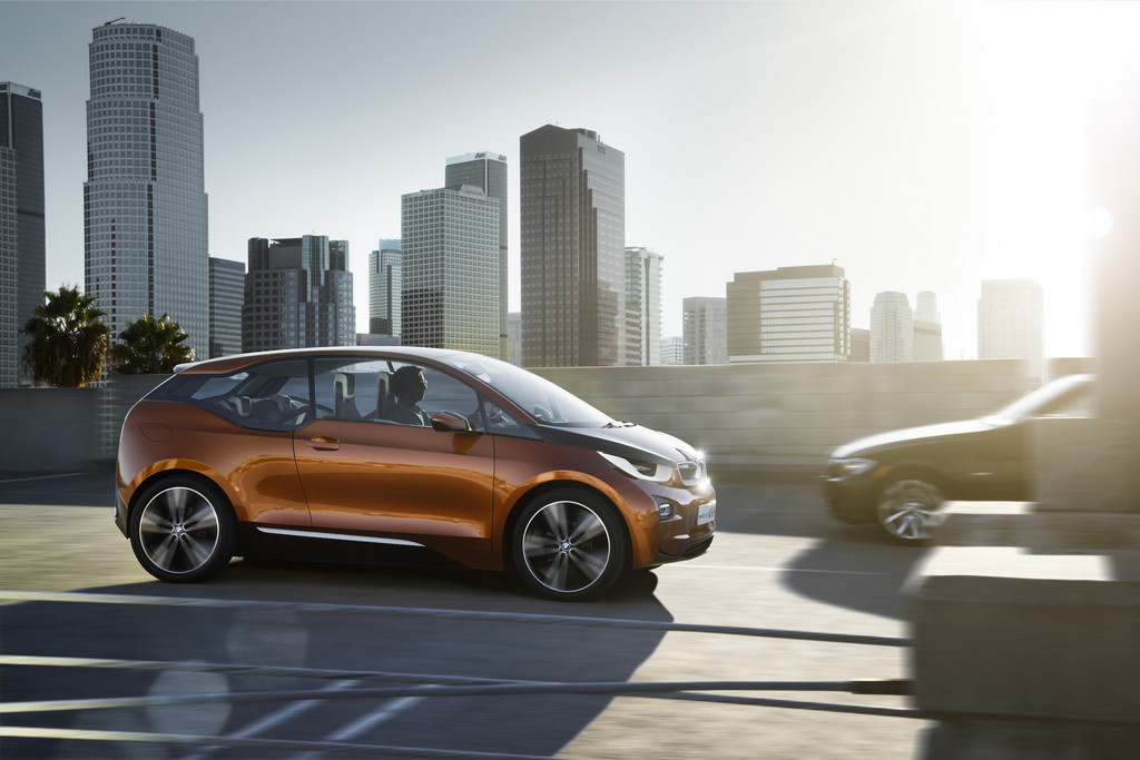 Detroit 2013: BMW präsentiert i3 Concept Coupé.