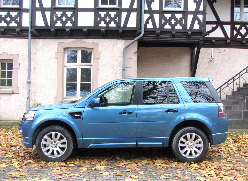 Land Rover setzt auch bei überarbeitetem Freelander künftig noch mehr auf Premium