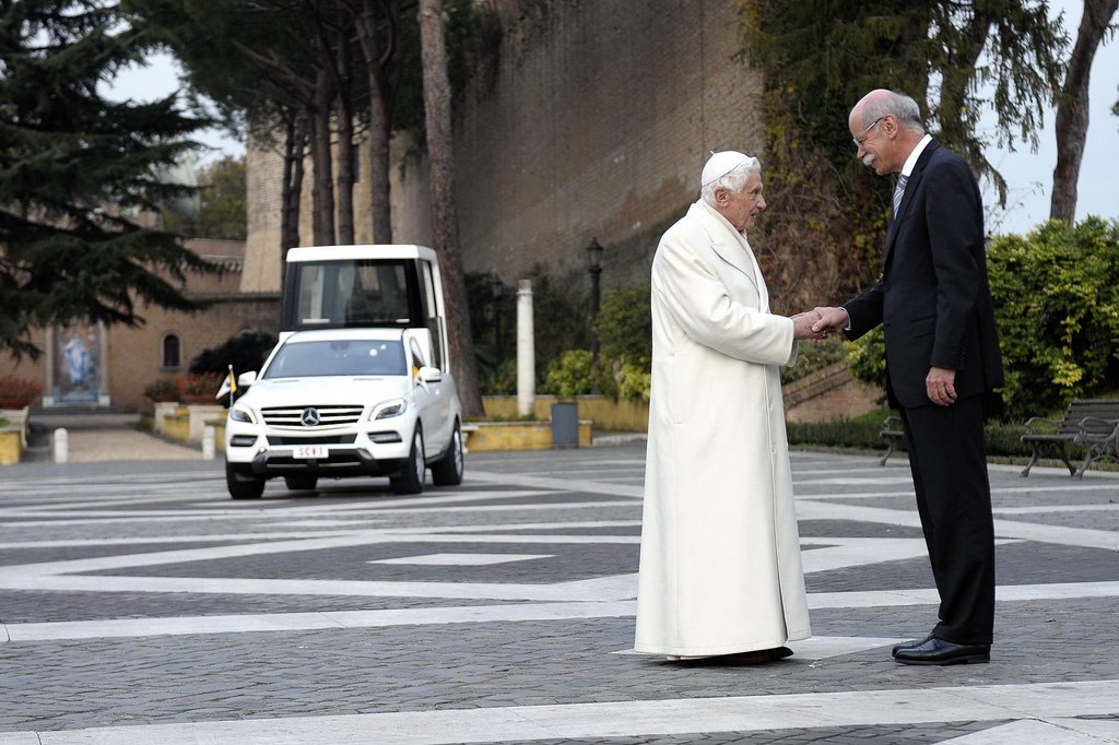 Mercedes-Benz M-Klasse für den Papst