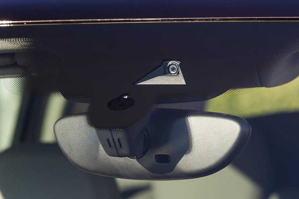 Neu bei Porsche ist auch ein kamerabasiertes Assistenzsystem