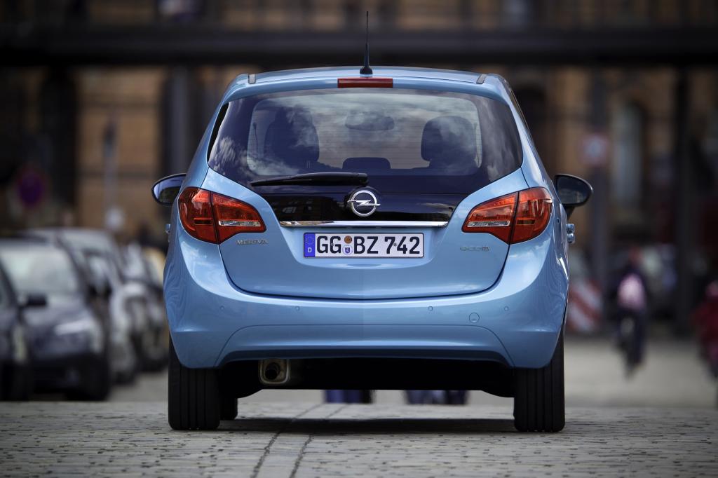 Opel rüstet die Autos im Werk Rüsselsheim selbst um
