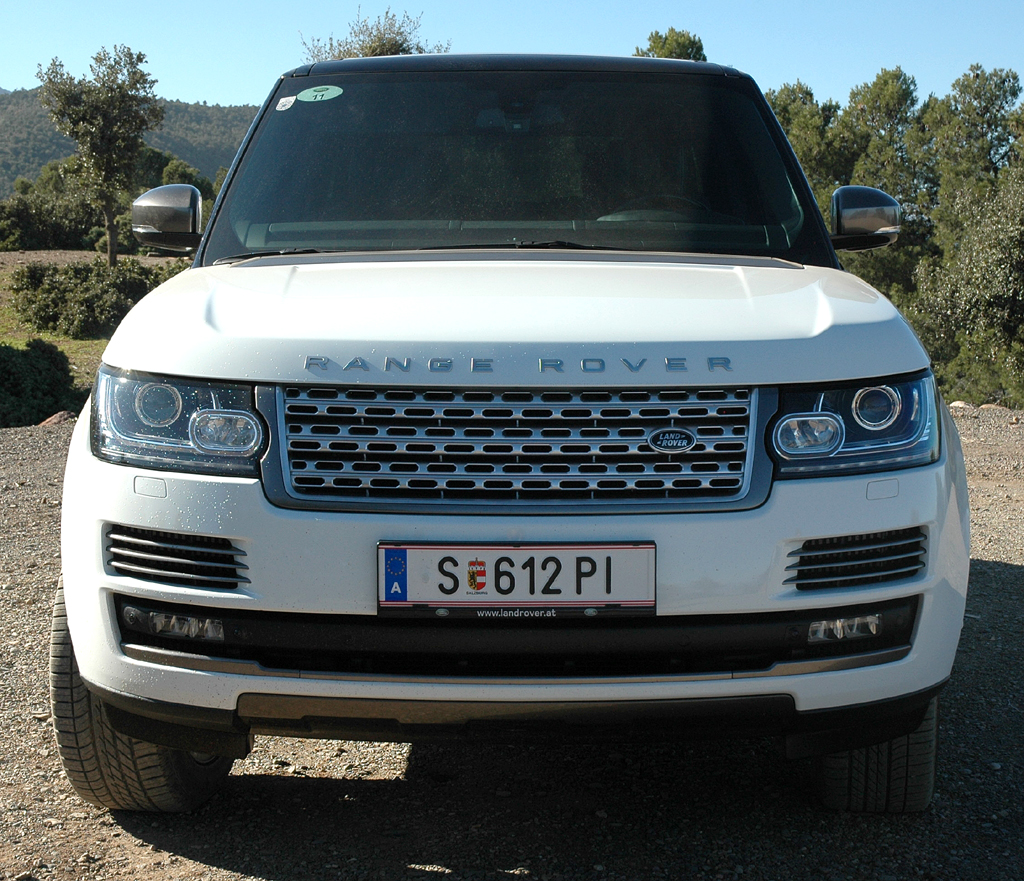 Range Rover: Blick auf die Frontpartie. 