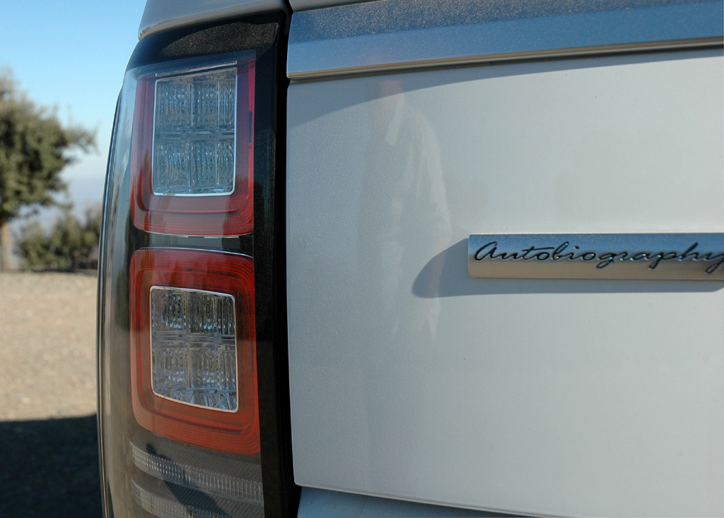 Range Rover: Leuchten am Heck mit Ausstattungsschriftug. 