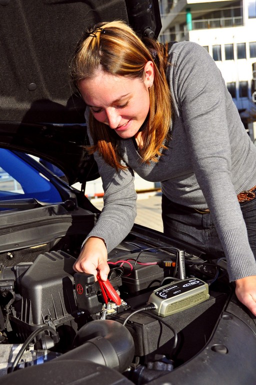 Ratgeber: Batterie im Winter regelmäßig prüfen