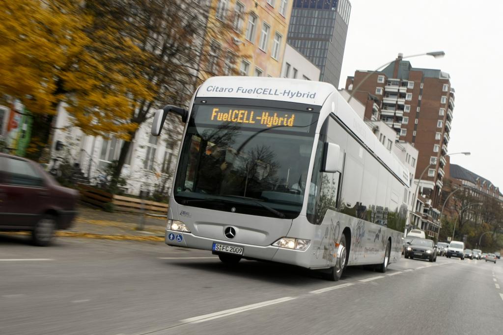 Sauberer Nahverkehr - Elektrisch im Linienbus mit Wasserstoff
