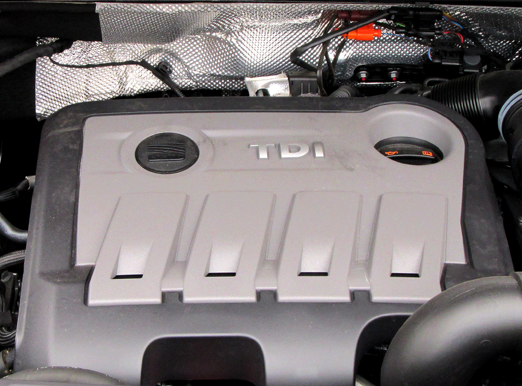 Seat Alhambra: Blick unter die Haube auf den 2,0-Liter-Vierzylinder-Selbstzünder. 
