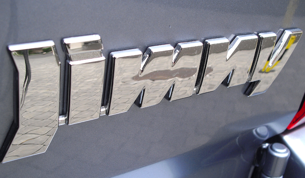 Suzuki Jimy: Modellschriftzug an der Hecktür. 