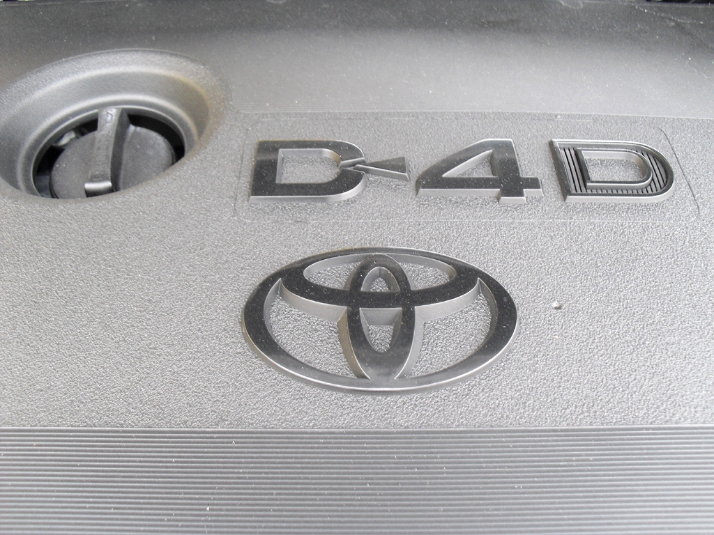 Toyota Auris: ... stärkeren Turbodiesel mit besonderer Abgasreinigung. 