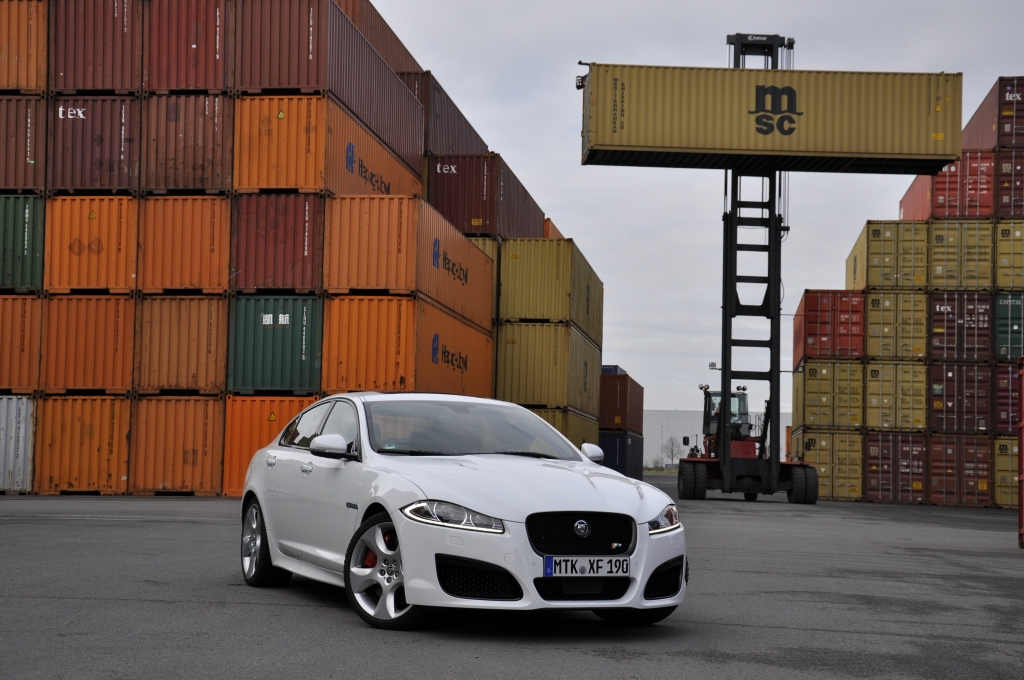 Vergleich BMW M5, Jaguar XF-R und Nissan GT-R - Wehe wenn sie losgelassen