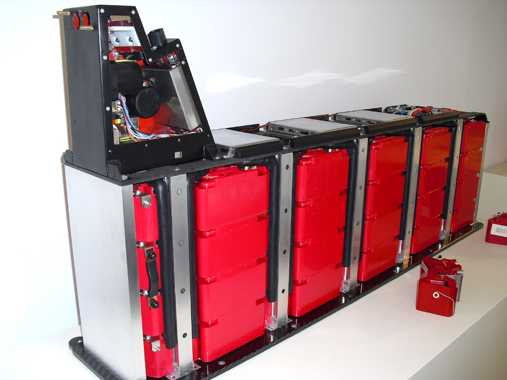 ... Batterie des Audi-Forschungsfahrzeugs F12. 