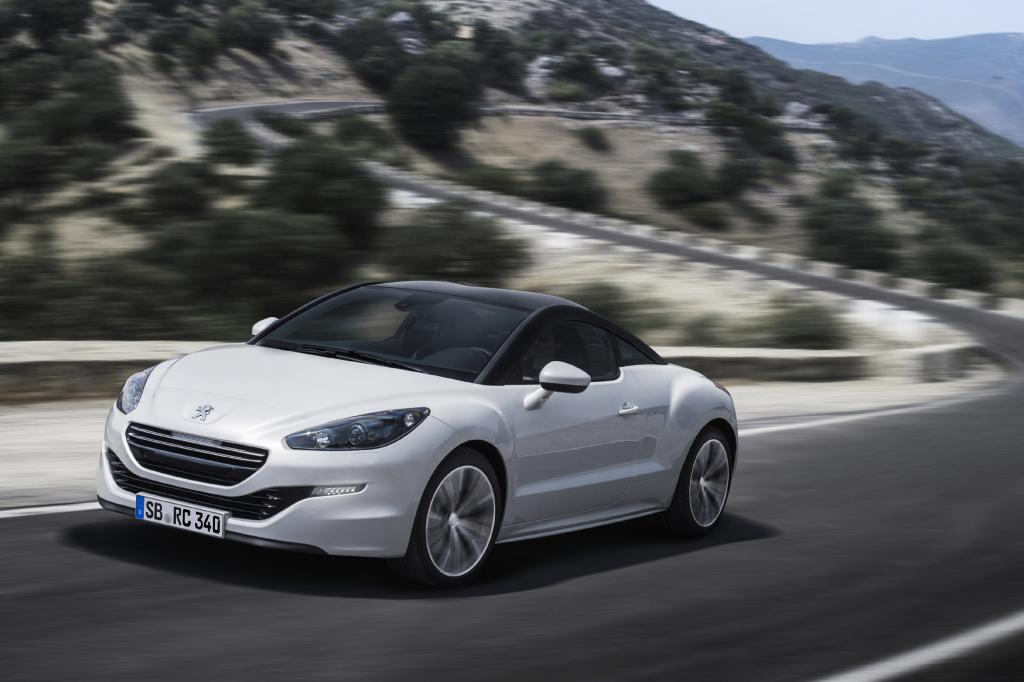 Ab 23. Februar ist das Sportcoupé an einer neuen Frontpartie zu erkennen
