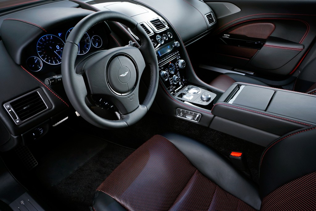 Aston Martin Rapid S: Mehr Kraft, mehr Eleganz