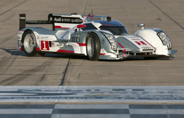Audi startet mit zwei R18 E-tron Quattro in Sebring