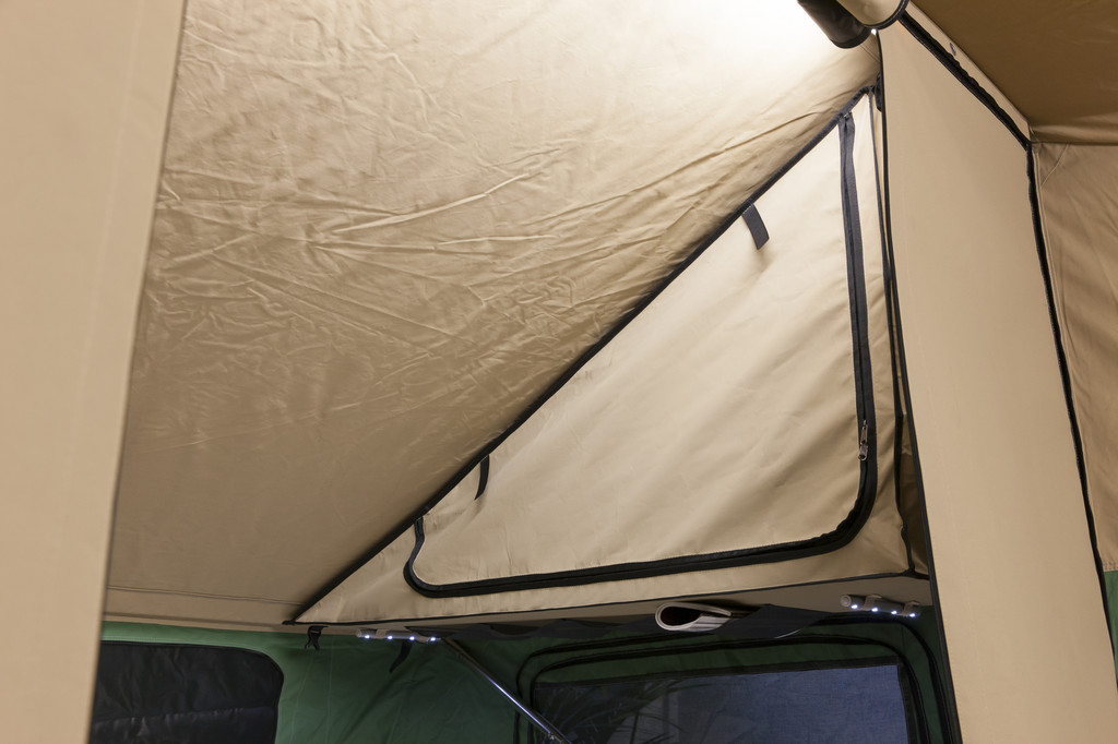 CMT 2013: 3Dog Camping präsentiert Ordnungssystem für Zelt-Anhänger