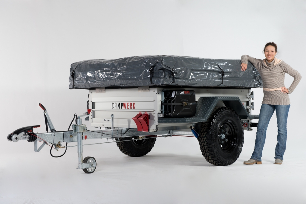 CMT Stuttgart 2013: Campwerk Offroad2-Anhänger, Küche und Zelt