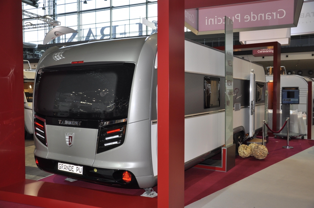 CMT Stuttgart 2013: Caravans – Flaggschiffe und praktische Wohnanhänger